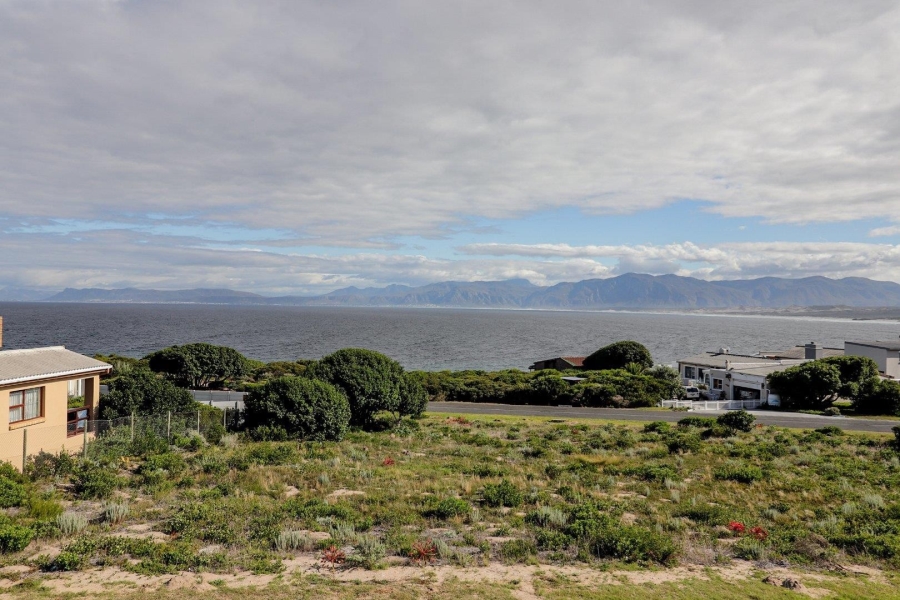 4 Bedroom Property for Sale in De Kelders Western Cape